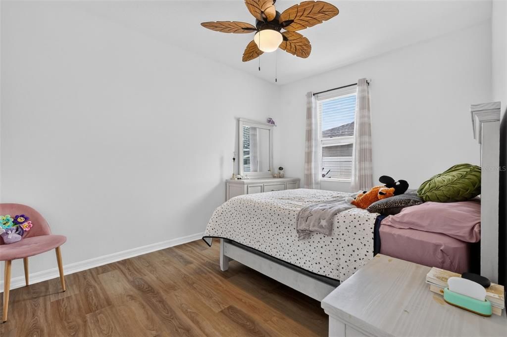 For Sale: $450,000 (4 beds, 3 baths, 2584 Square Feet)