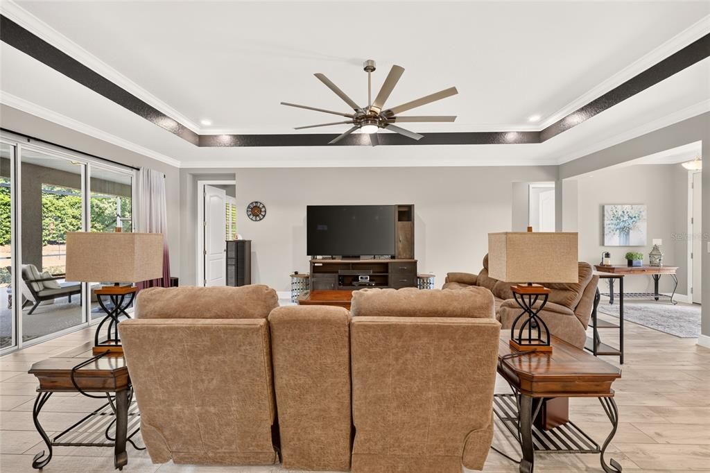 For Sale: $485,000 (3 beds, 2 baths, 2647 Square Feet)