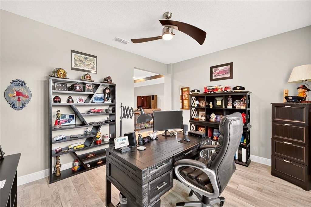 For Sale: $485,000 (3 beds, 2 baths, 2647 Square Feet)