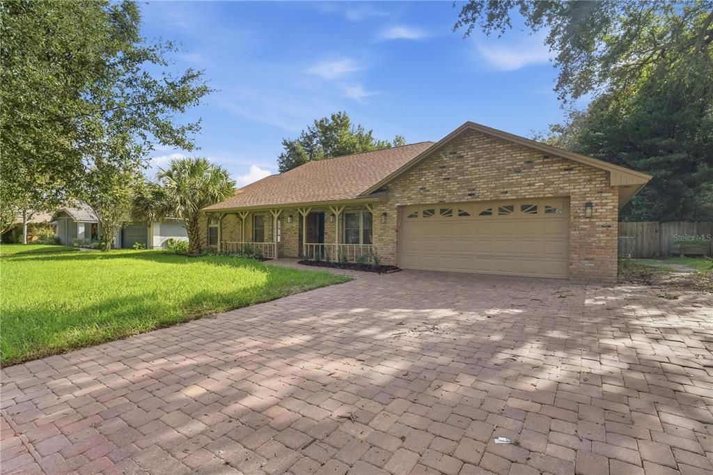 For Sale: $700,000 (4 beds, 3 baths, 2335 Square Feet)