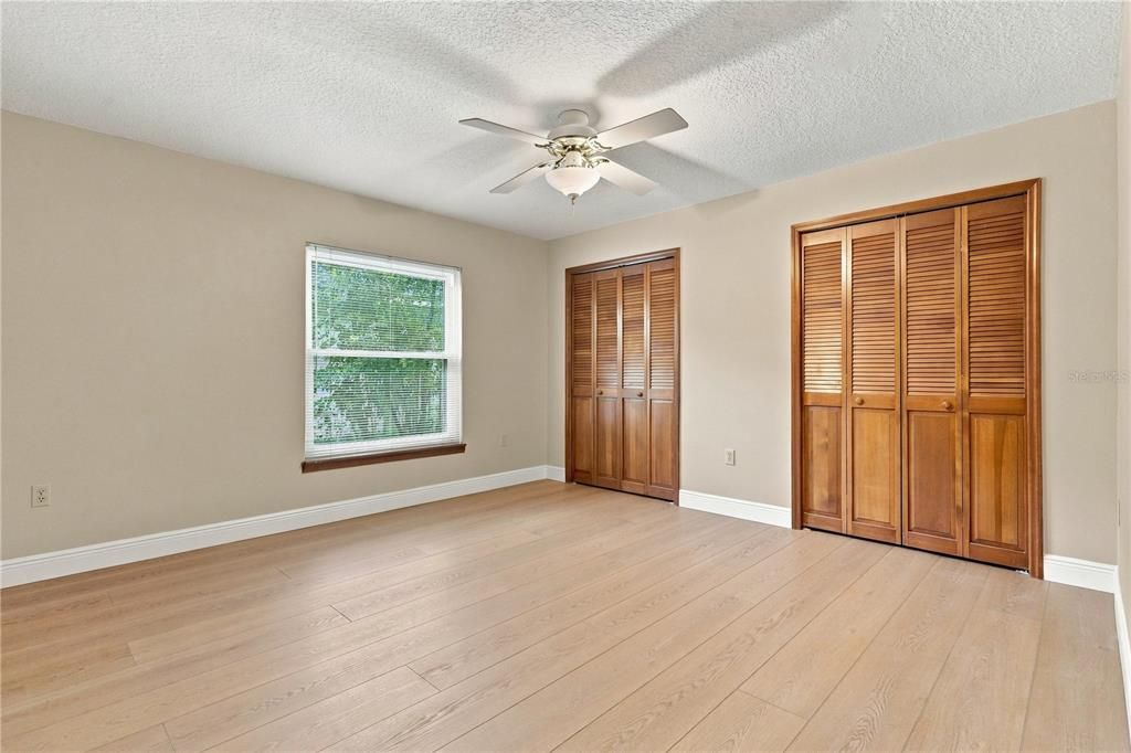 For Sale: $700,000 (4 beds, 3 baths, 2335 Square Feet)