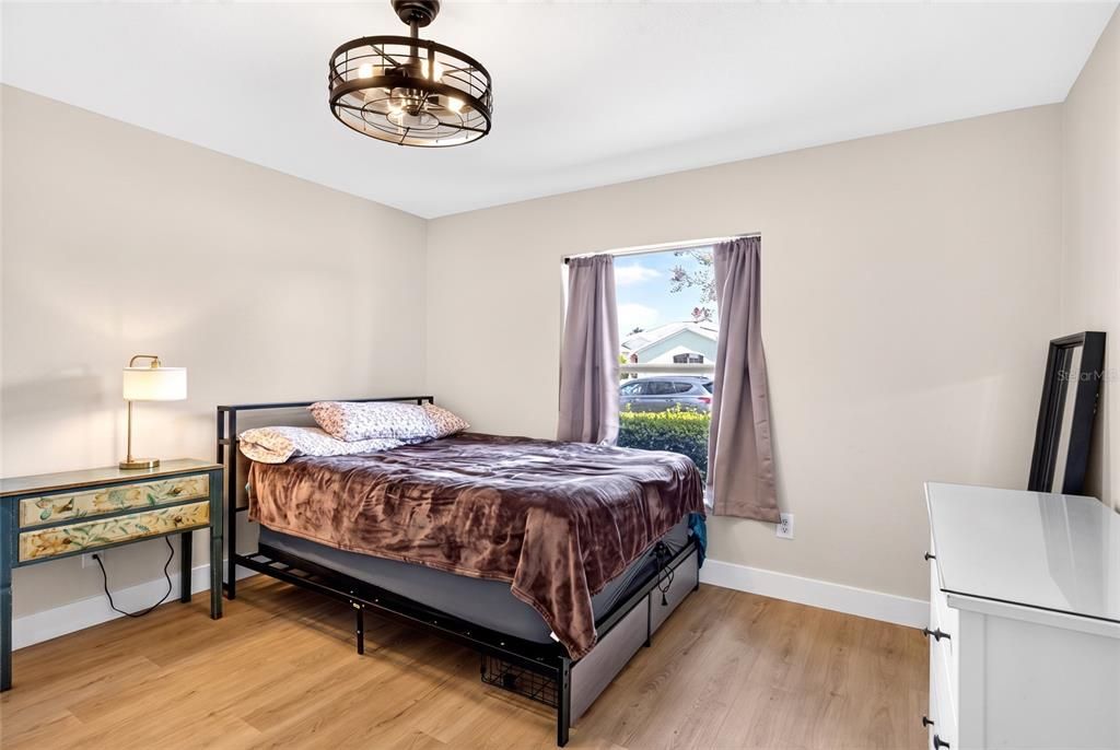 For Sale: $260,000 (3 beds, 2 baths, 1647 Square Feet)
