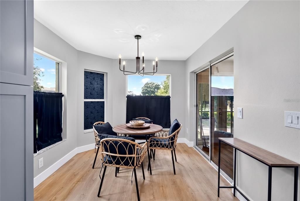 For Sale: $260,000 (3 beds, 2 baths, 1647 Square Feet)