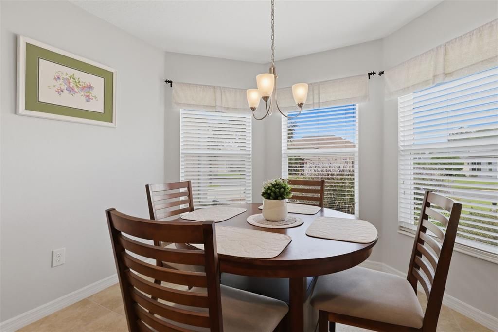 For Sale: $310,000 (3 beds, 2 baths, 1655 Square Feet)