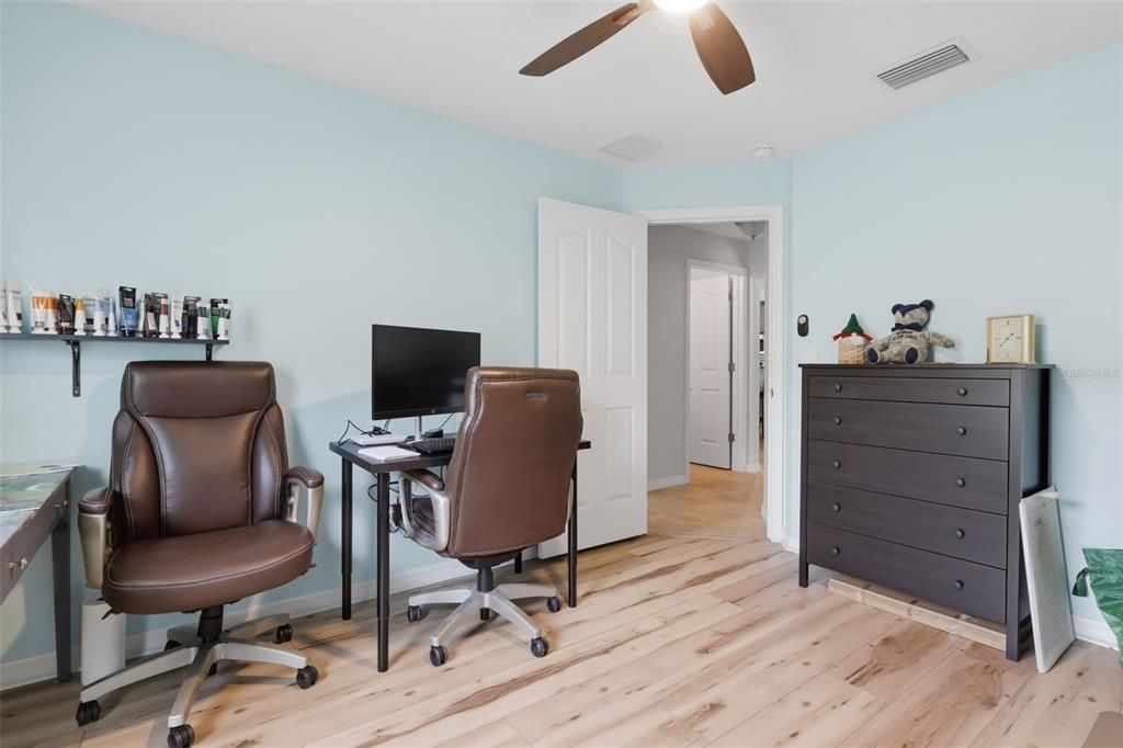 For Sale: $310,000 (3 beds, 2 baths, 1655 Square Feet)