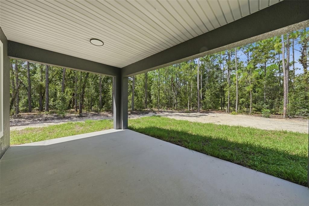 For Sale: $369,900 (3 beds, 3 baths, 1907 Square Feet)