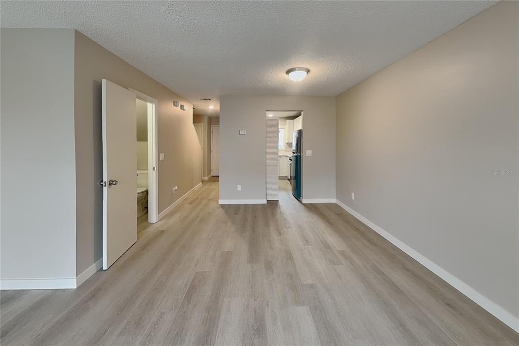 В аренду: $1,545 (2 спален, 2 ванн, 1070 Квадратных фут)