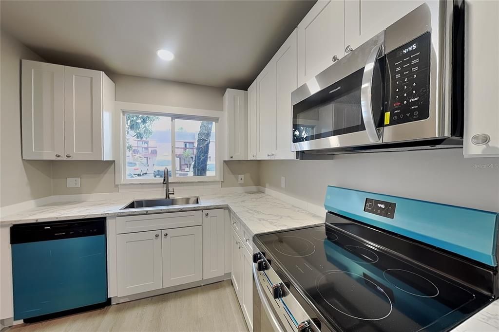 В аренду: $1,545 (2 спален, 2 ванн, 1070 Квадратных фут)