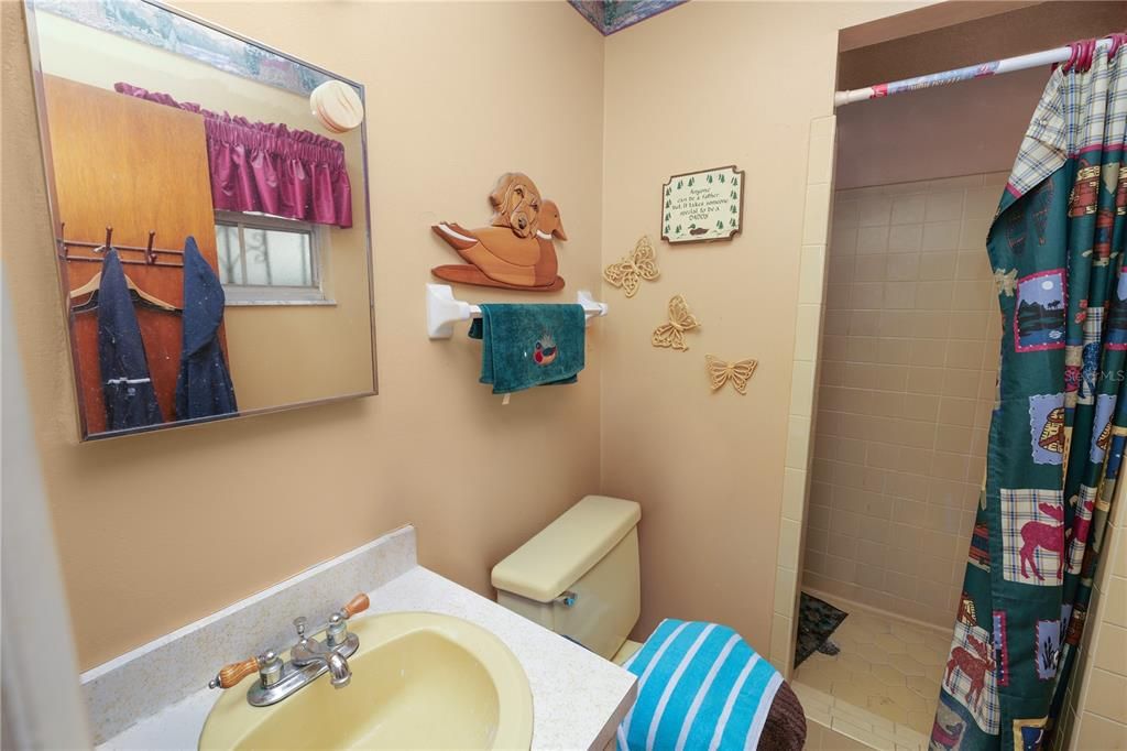 For Sale: $410,000 (3 beds, 2 baths, 2751 Square Feet)