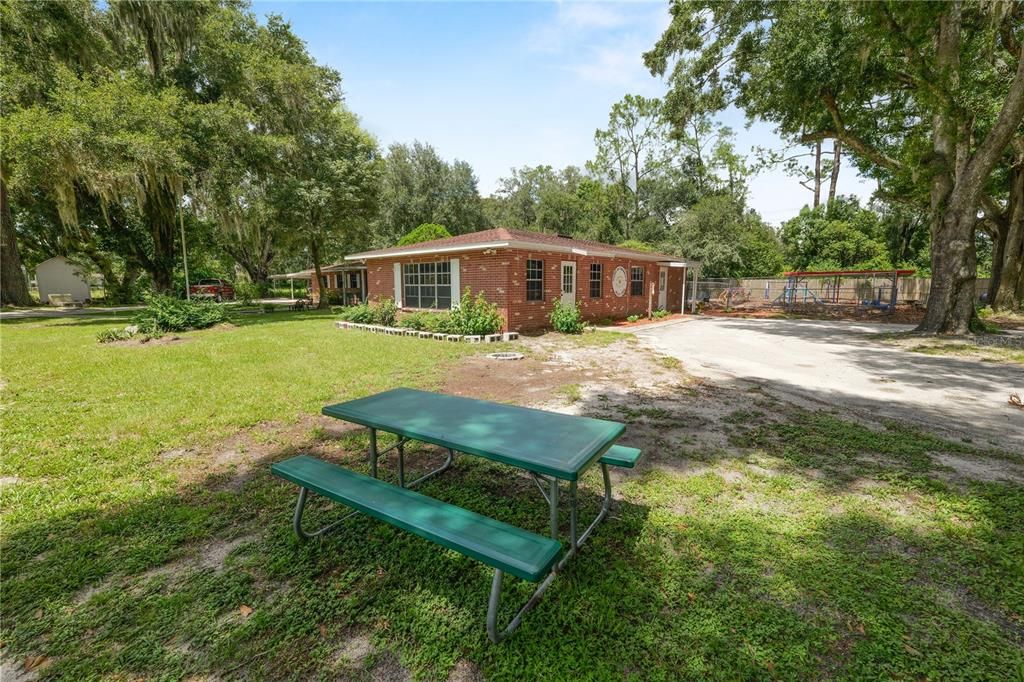 For Sale: $410,000 (3 beds, 2 baths, 2751 Square Feet)