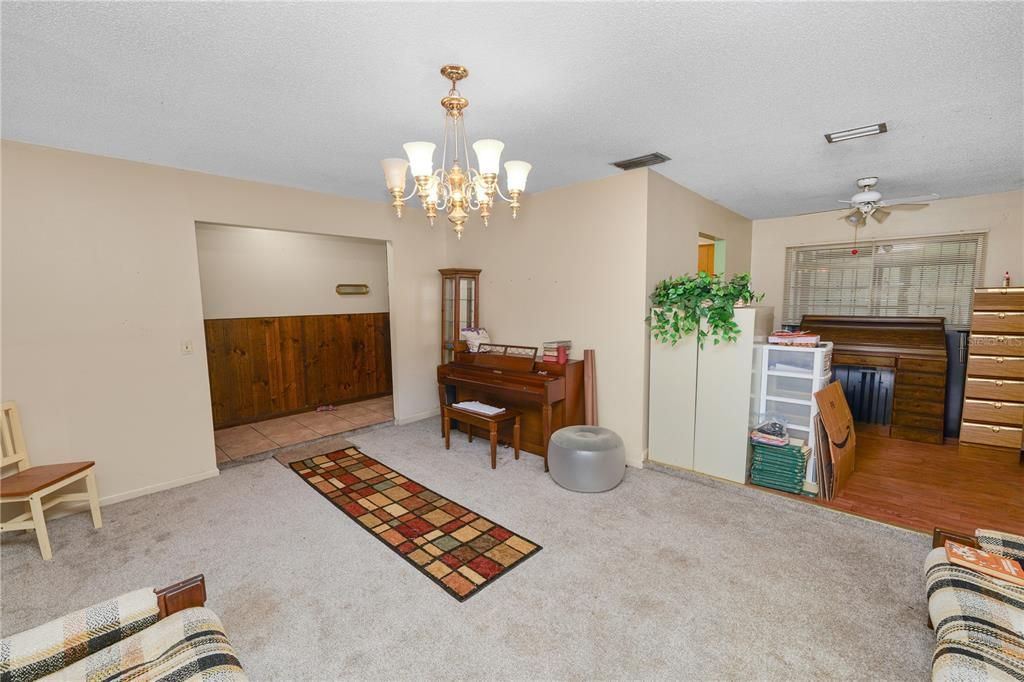 For Sale: $410,000 (3 beds, 2 baths, 2751 Square Feet)
