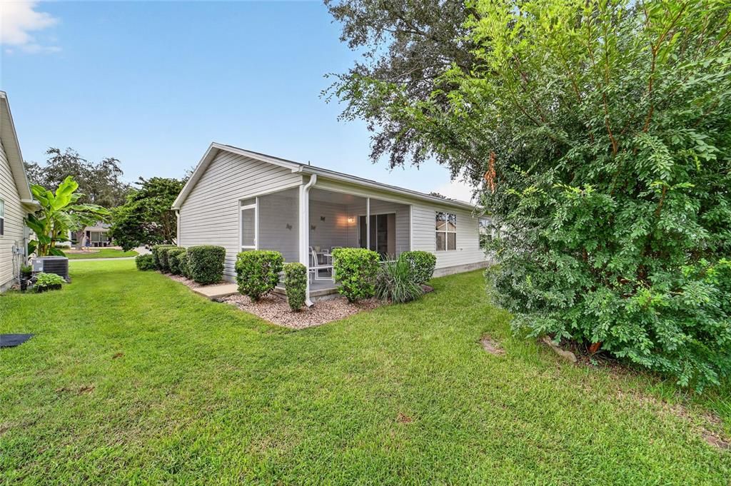 For Sale: $265,000 (2 beds, 2 baths, 1125 Square Feet)