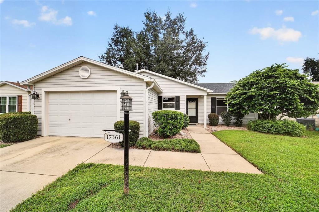 For Sale: $265,000 (2 beds, 2 baths, 1125 Square Feet)