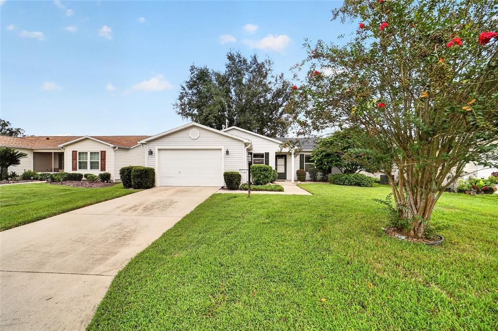 For Sale: $265,000 (2 beds, 2 baths, 1125 Square Feet)