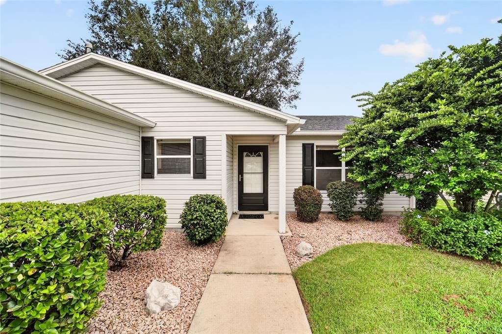 For Sale: $265,000 (2 beds, 2 baths, 1125 Square Feet)