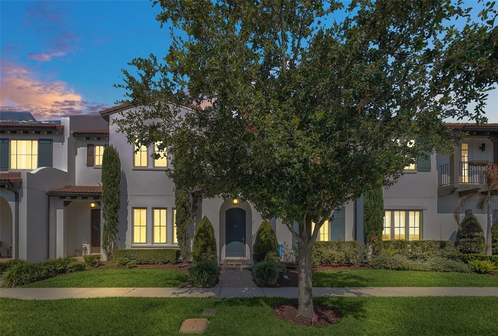 For Rent: $3,900 (4 beds, 3 baths, 2581 Square Feet)
