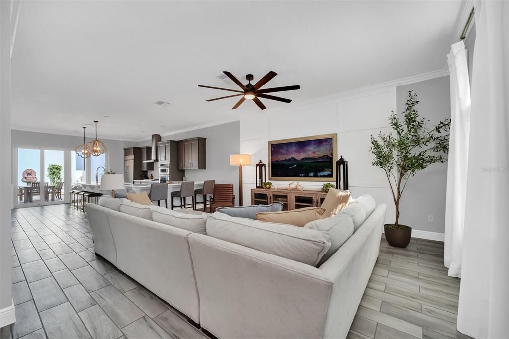 For Rent: $3,900 (4 beds, 3 baths, 2581 Square Feet)