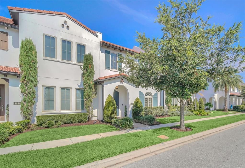 For Rent: $3,900 (4 beds, 3 baths, 2581 Square Feet)