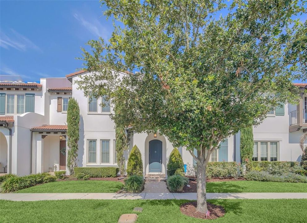 For Rent: $3,900 (4 beds, 3 baths, 2581 Square Feet)