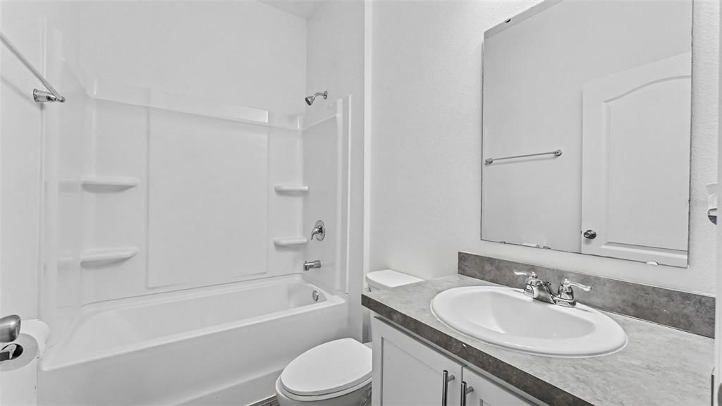 На продажу: $399,900 (5 спален, 3 ванн, 3097 Квадратных фут)