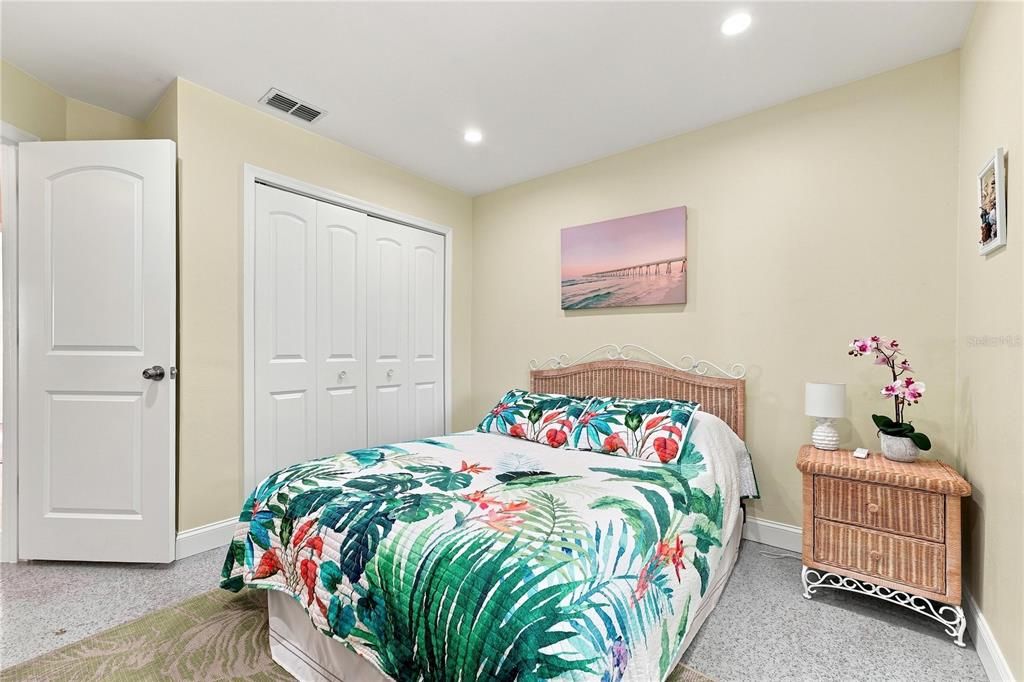 For Sale: $425,000 (3 beds, 2 baths, 1235 Square Feet)