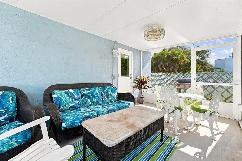 For Sale: $425,000 (3 beds, 2 baths, 1235 Square Feet)