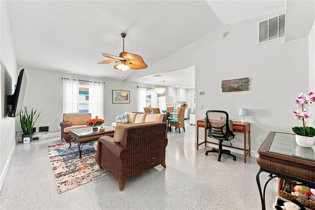 For Sale: $425,000 (3 beds, 2 baths, 1235 Square Feet)