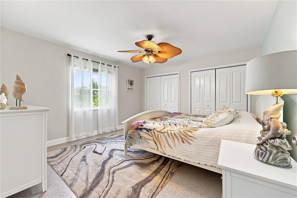 For Sale: $425,000 (3 beds, 2 baths, 1235 Square Feet)