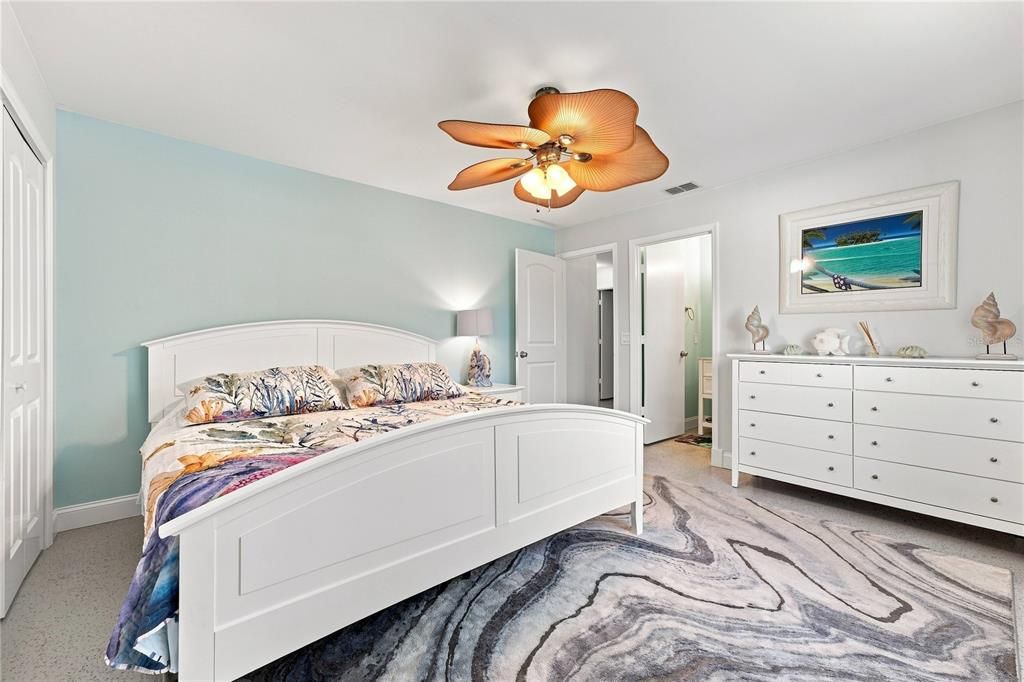 For Sale: $425,000 (3 beds, 2 baths, 1235 Square Feet)