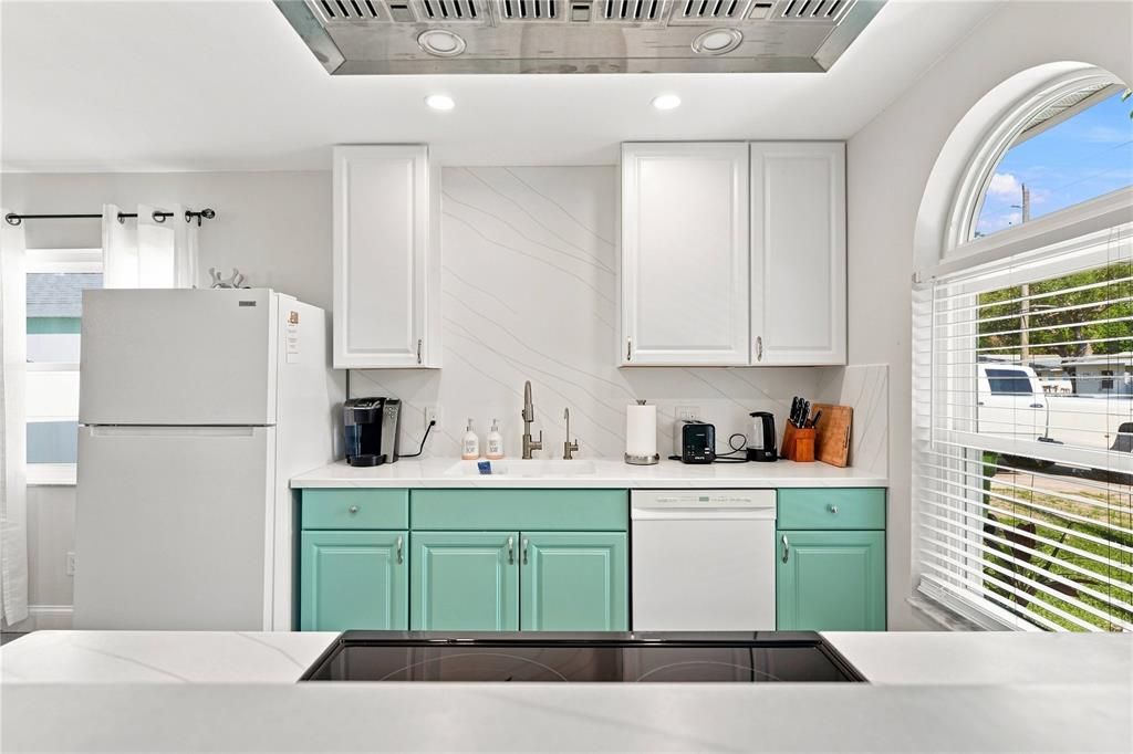 For Sale: $425,000 (3 beds, 2 baths, 1235 Square Feet)
