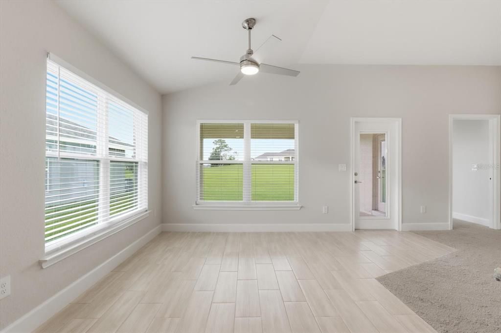For Sale: $327,000 (3 beds, 2 baths, 1935 Square Feet)