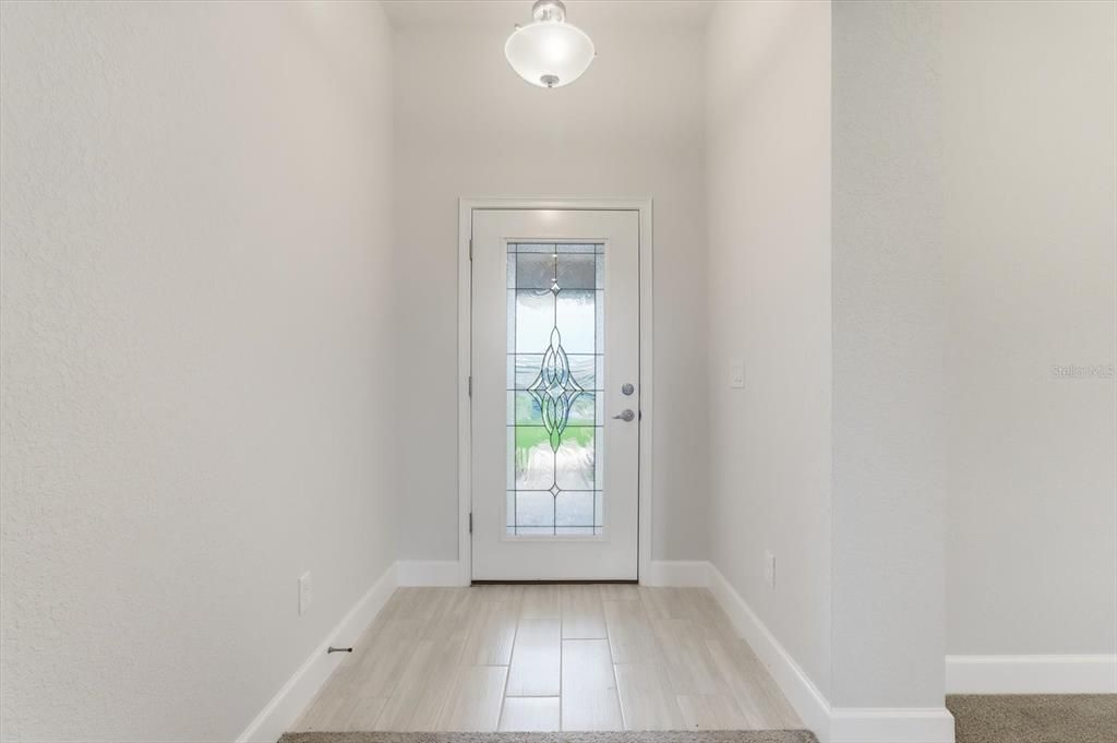 For Sale: $327,000 (3 beds, 2 baths, 1935 Square Feet)