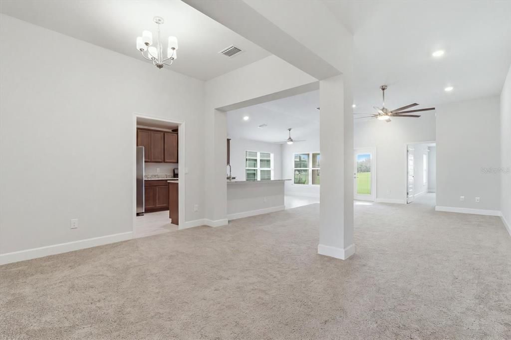 For Sale: $327,000 (3 beds, 2 baths, 1935 Square Feet)