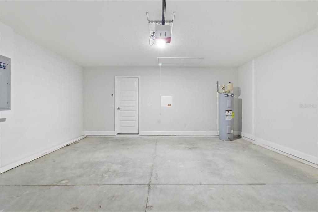 For Sale: $327,000 (3 beds, 2 baths, 1935 Square Feet)