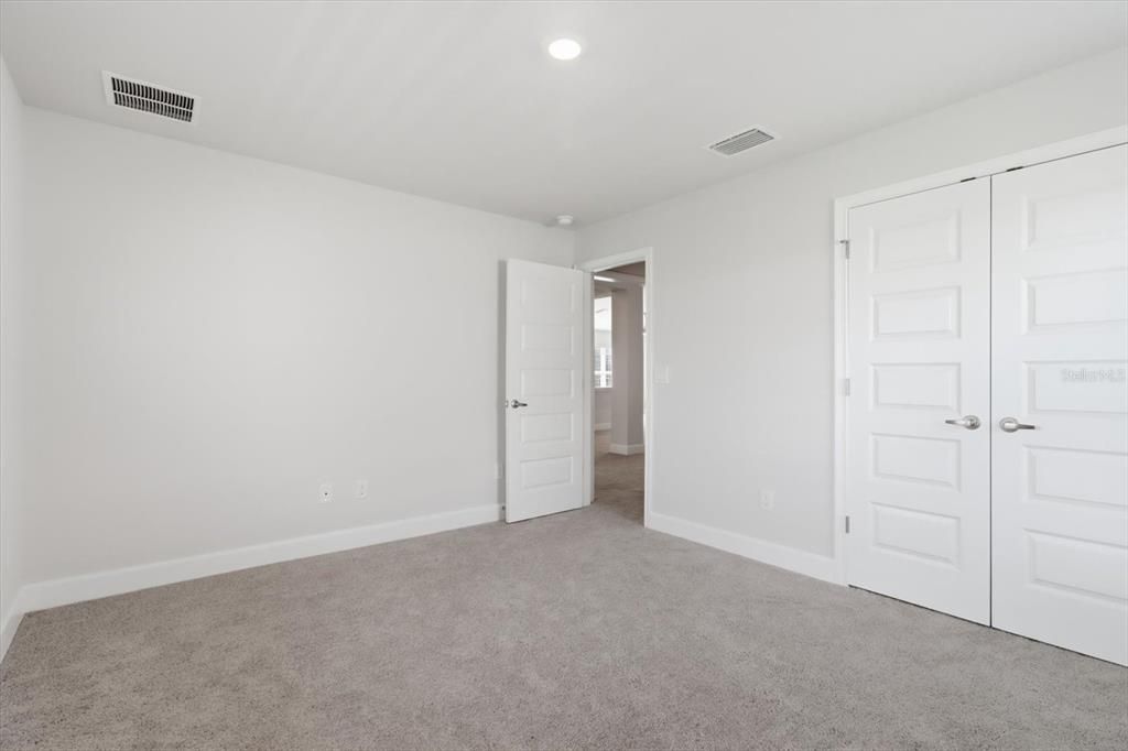 For Sale: $327,000 (3 beds, 2 baths, 1935 Square Feet)