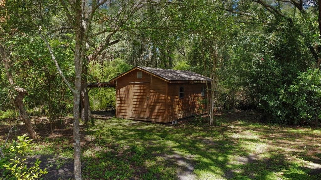 For Sale: $234,900 (3 beds, 3 baths, 1296 Square Feet)