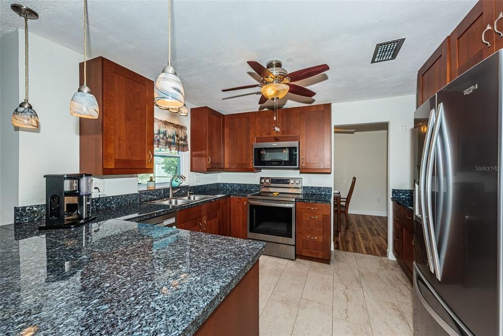 En Venta: $600,000 (3 camas, 2 baños, 1818 Pies cuadrados)