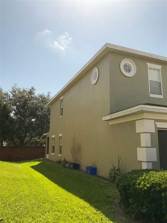 For Rent: $2,375 (3 beds, 2 baths, 1347 Square Feet)