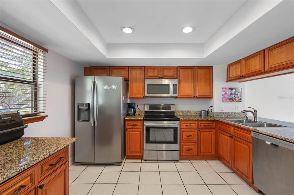 For Sale: $549,900 (2 beds, 2 baths, 1450 Square Feet)
