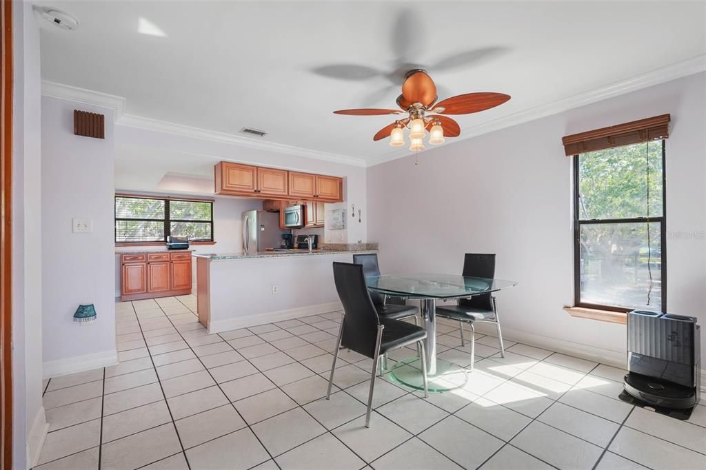 For Sale: $549,900 (2 beds, 2 baths, 1450 Square Feet)