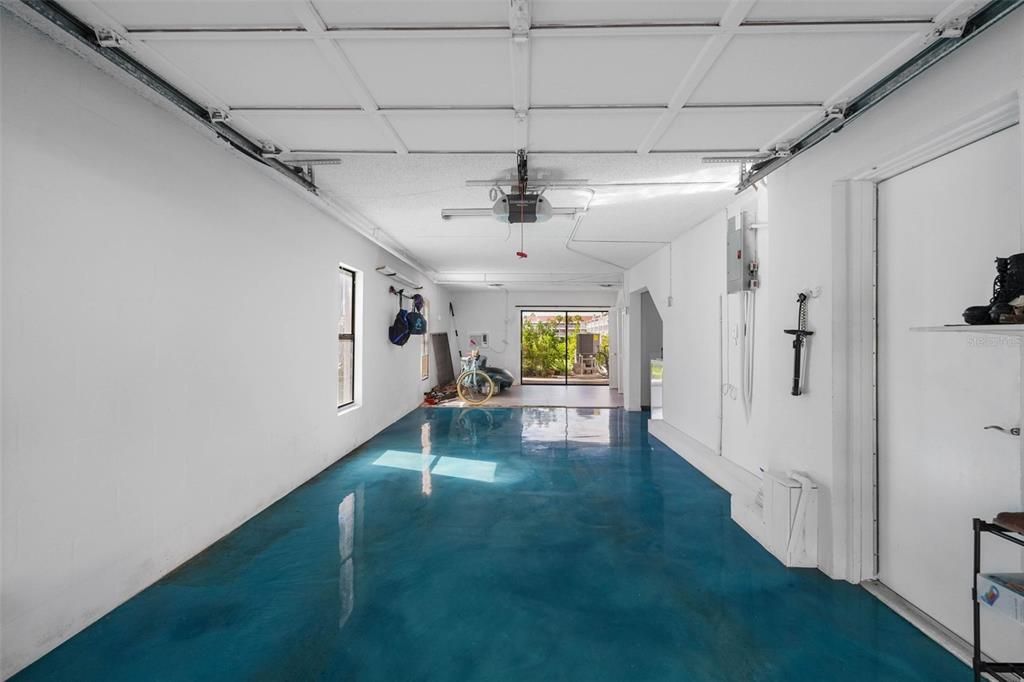 For Sale: $549,900 (2 beds, 2 baths, 1450 Square Feet)