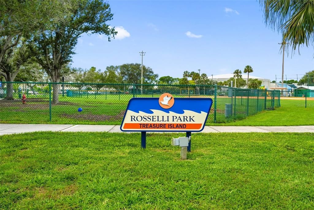 For Sale: $549,900 (2 beds, 2 baths, 1450 Square Feet)