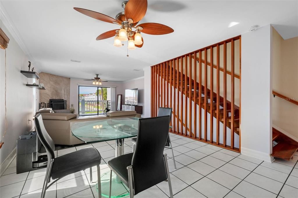 For Sale: $549,900 (2 beds, 2 baths, 1450 Square Feet)