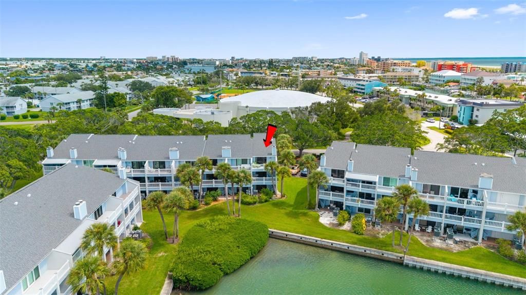 For Sale: $549,900 (2 beds, 2 baths, 1450 Square Feet)