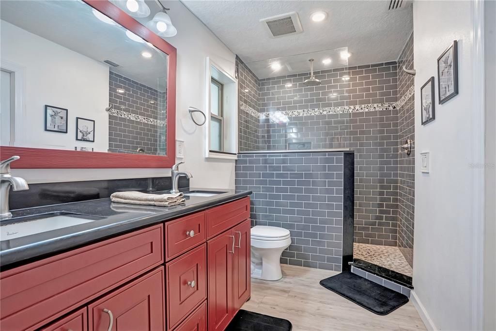 For Sale: $999,000 (6 beds, 5 baths, 3569 Square Feet)