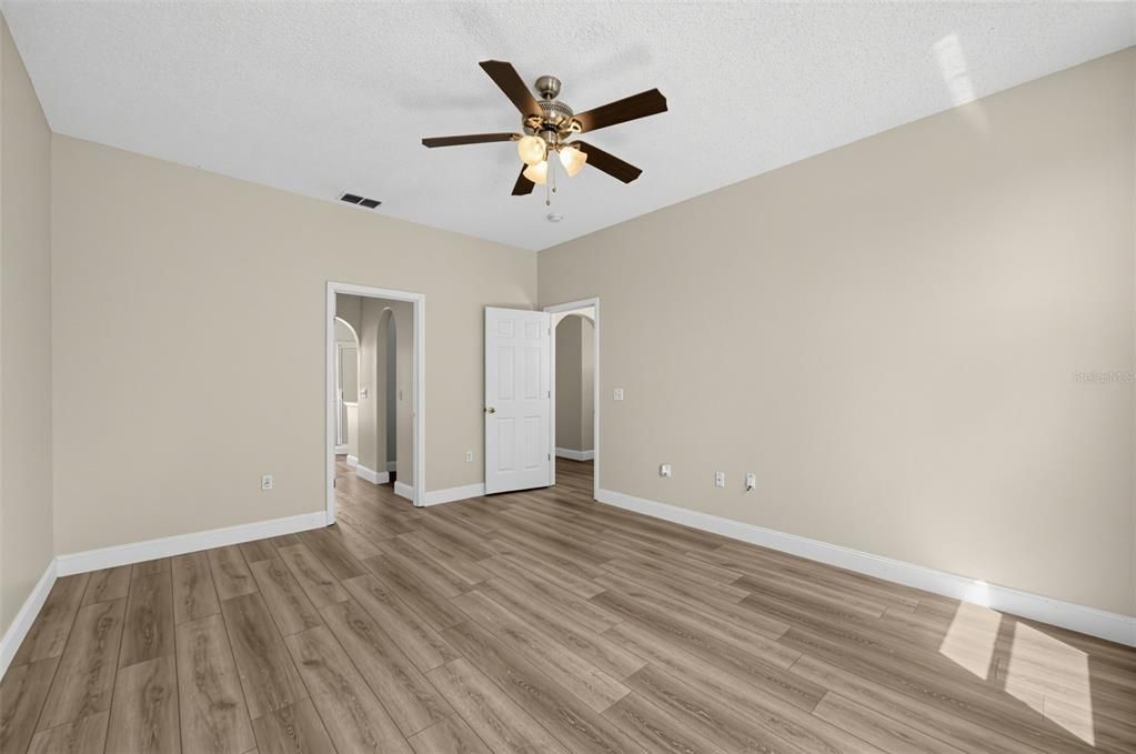 For Sale: $429,900 (4 beds, 2 baths, 2448 Square Feet)