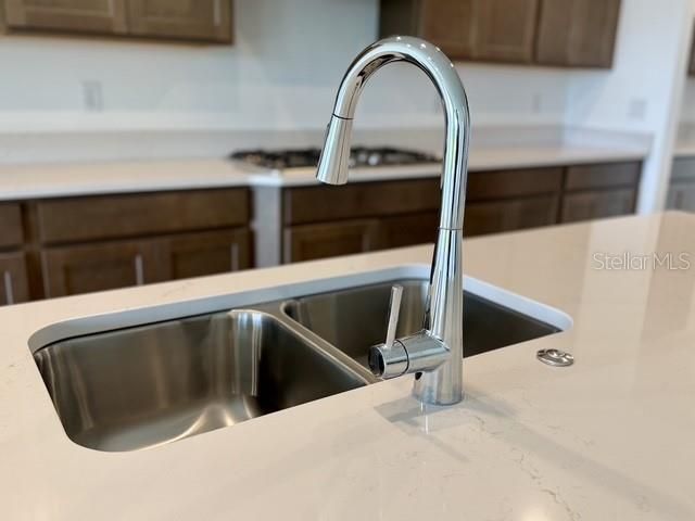 For Rent: $3,600 (6 beds, 5 baths, 3998 Square Feet)