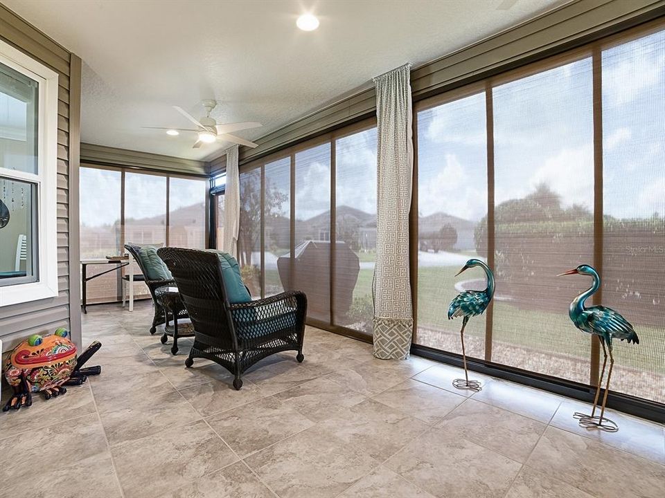 For Sale: $500,000 (3 beds, 2 baths, 1956 Square Feet)