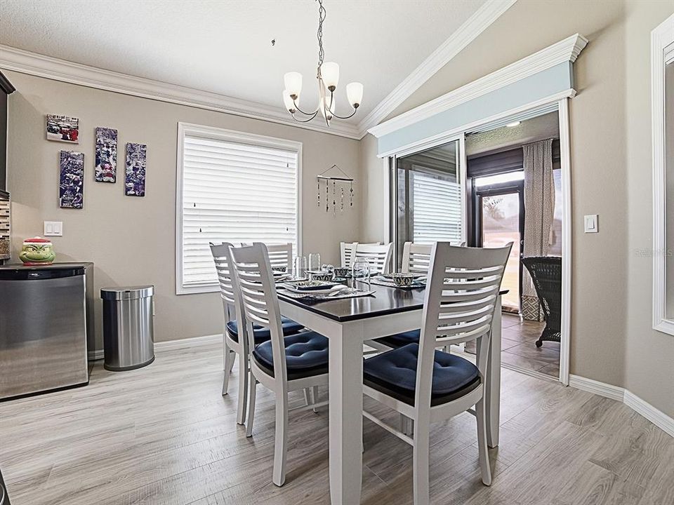 For Sale: $500,000 (3 beds, 2 baths, 1956 Square Feet)