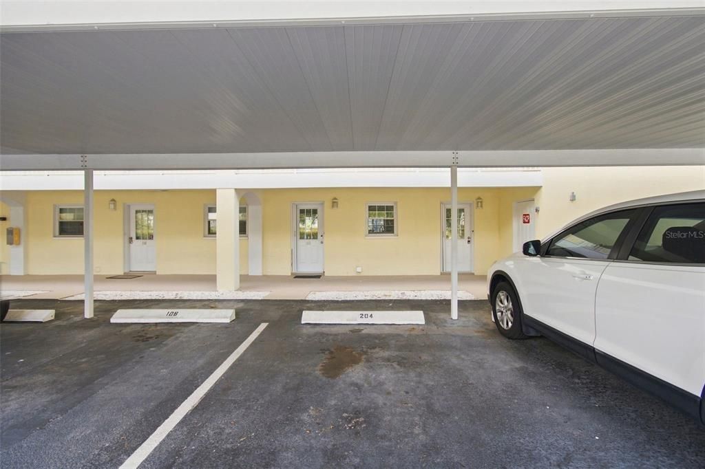 На продажу: $299,900 (1 спален, 1 ванн, 750 Квадратных фут)
